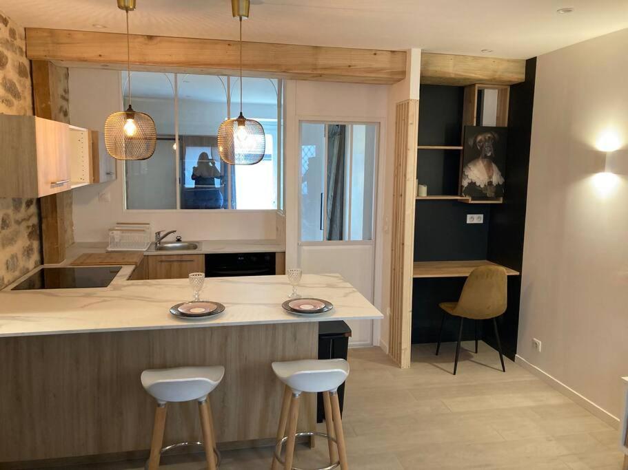 Appartement Centre Ville Quimper Avec Terrasse Buitenkant foto